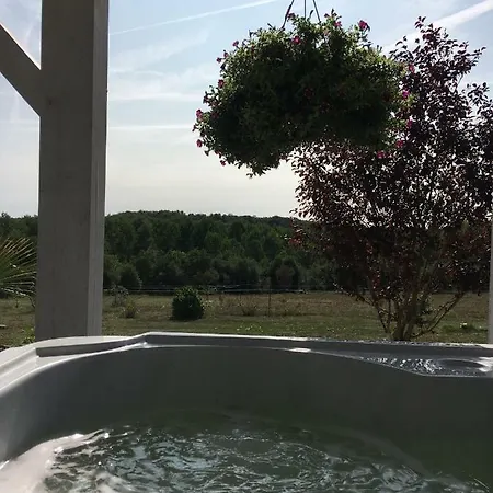 Junior Le Pied De Mulet Pensionat 4*