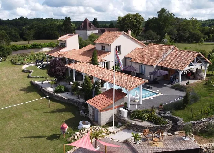 Πανσιόν Junior Le Pied De Mulet 4*