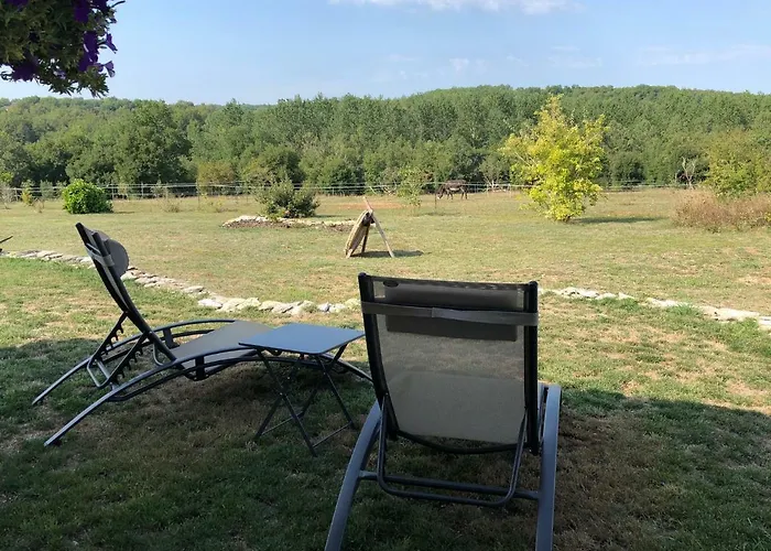 Junior Le Pied De Mulet ゲストハウス 4*